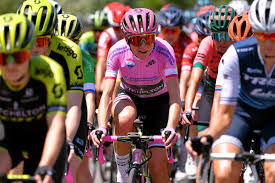 Jun 16, 2021 · van der breggen veroverde in 2015 ook de nationale titel tijdrijden. Annemiek Van Vleuten Wins Giro Rosa 2019