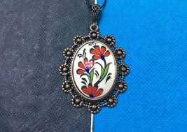 Goksel Akmese Adli Kullanicinin Kolyeler Panosundaki Pin Sanat Desen Kolyeler Taki
