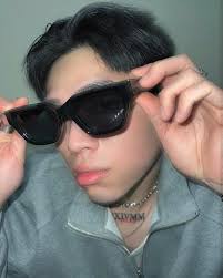 Aaron Lu (@f_01.14) • Instagram photos and videos