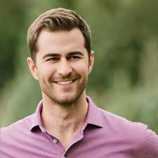 Jamie Harter's Instagram, Twitter & Facebook