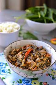 Zimbabwe Dobi Spinach Tomato With Peanut Butter Sauce Recipe Cookshideout Peanut Butter Sauce African Food Zimbabwe Food