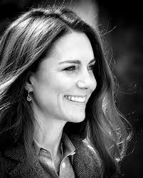 Marilyn Mesa's Instagram, Twitter & Facebook