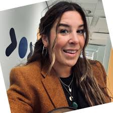 ✨ Een nieuw hoofdstuk begint ✨ December 2024 markeerde een belangrijk  moment in mijn leven. Ik nam afscheid van een geweldige functie bij  Atradius Collections en sloot daarmee een tijdperk af waarin… |