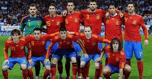 A seleção espanhola de futebol é uma das mais tradicionais do esporte e catapultou seu nome entre as foram 100 jogos e três gols pela espanha na carreira e duas copas disputadas (2006 e 2010). Selecoes Imortais Espanha 2008 2012 Imortais Do Futebol