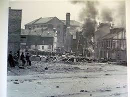 Rossville flats battle of the bogside. A Walk In The Bogside You Re Now Entering Free Derry Isaraw Articles
