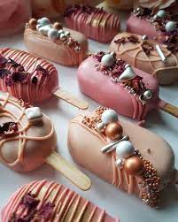 Sprinkly On Instagram Gorgeous Cakesicles From Delicakebakes Love The Moody Tone Of The Pictu Chocolate Strawberries Home Bakery Business Beautiful Dessert