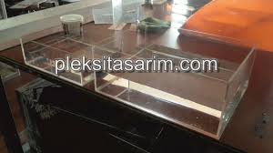 Pleksi Kutular Panosundaki Pin