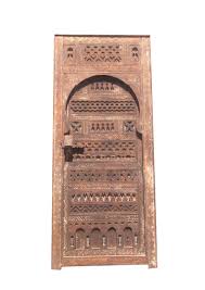 Porte Riad Rustiqueporte Bois Massif Vintageporte Marron Etsy In 2020 Rustic Doors Traditional Doors Contemporary Doors