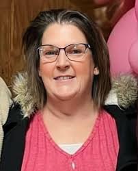 Linda Landreth's Instagram, Twitter & Facebook