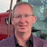 100+ perfiles de «Stenger»