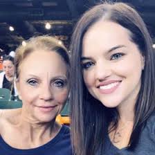 Heather Moreno (HeatherMoreno93)