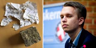 Inden oplæg med Daniel Carlsen: VU Århus udsat for hærværk