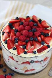 Berry Trifle In Trifle Dish In 2020 Angel Food Trifle Recipe Recipes