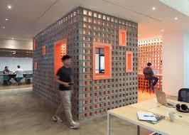 Office Interior Design Ideas Concepts Airbnb Designs Adaptable Commercial Modern Small Office Interior De Innovative Office Airbnb Design Office Space Design