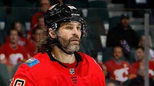 Born feb 15 1972 who was active from 1988 to 2020. Jagr Not Looking At Nhl Return This Season