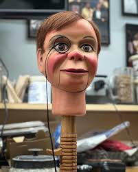 The Charlie McCarthy replica is getting close to the finish line.  #ventriloquist #ventriloquism #puppet #puppetry #marionette #magic #theatre  #vaudeville #circus #sideshow #craftsman #art #maker #artistsofinstagram  #artist #sculpture #automata ...