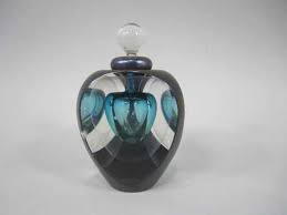 Lot A77 21 Art Glass Perfume Bottle With Stopper Lot Number 0020 Starting Bid 50 Auctioneer Do Perfume Bottles Glass Perfume Bottle Perfume Bottle Art