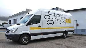 Une location de camion de déménageent de 15m3 est idéal pour organiser un nouveau petit studio comprenant peu de meubles. Fourgonnette 15 M 18 M Seigle Location