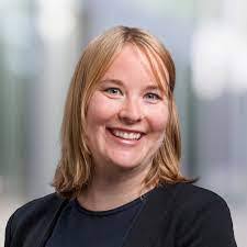 Diana Widmer's Instagram, Twitter & Facebook