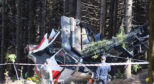 Quattro famiglie stroncate nell'incidente la tragedia della funivia ha colpito quattro famiglie, due carabinieri: Tr Prkokw3fxam