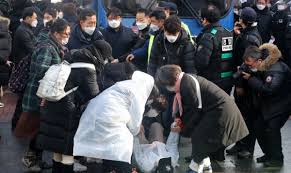 정인이 양모 믿는다는 변호사…'천안 계모살인'도 변호 맡아 논란, '천안 계모 가방학대 사건' 피고인 변호…고의성 부인 충격적 아동학대가 블루오션인가 사임 촉구 빗발쳐. æª¢ ìž…ì–'ëª¨ ì •ì¸ì´ ë³µë¶€ ë°Ÿì•„ ì‚´ì¸ì£„ ì ìš© ì‚¬íšŒ ê¸°ë…ì¼ë³´