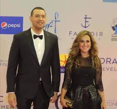 Ø§Ø®Ø¨Ø§Ø± Ùˆ ØµÙˆØ± Ø§Ù„Ù†Ø¬ÙˆÙ… 75k V Twitter ØªØ¹Ù‚ÙŠØ¨Ø§ Ø¹Ù„Ù‰ Ù…ÙˆØ¶ÙˆØ¹ Ø§Ù„Ø­Ø¬Ø§Ø¨ ØªØ±Ø§ Ø§ÙƒØ±Ù… Ø­Ø³Ù†ÙŠ Ù…Ø±ØªÙ‡ Ø´Ø§Ù„Øª Ø§Ù„Ø­Ø¬Ø§Ø¨ Ø§Ù„ØµÙˆØ±Ø© Ø¨ÙŠÙ† Ø§Ù„Ù…Ø§Ø¶ÙŠ Ùˆ Ø§Ù„Ø­Ø§Ø¶Ø±