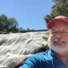 Are there any apartment property managers and HOA board members in the  group?