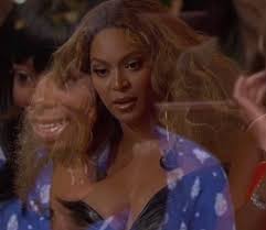 Nina Escobar (@love_ninaxo)