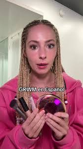 Natalie Dummitt's Instagram, Twitter & Facebook