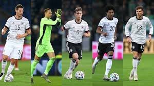Hier findest du alle news, spiele, ergebnisse und vollständige statistiken. 12 Spieler Des Fc Bayern Im Oktober Fur Nationalteams Nominiert