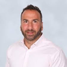 Rosa Ford's Instagram, Twitter & Facebook