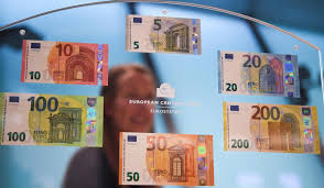 Du 1er juin au 15 juillet, achetez des produits legrand et repartez avec des cadeaux spécial euro 2016 ! Decouvrez Les Nouveaux Billets De 100 Et 200 Euros Le Soir