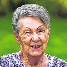 Dawn Frank's Instagram, Twitter & Facebook