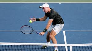Besonders in diesem jahr hat er mit seinem einzug ins achtelfinale der us open und dem erreichen des hauptfeldes von wimbledon für. Dominik Kopfer Privileg Der Schuhe Sport Sz De