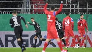 Şampiyonlar ligi öncesinde heyecan sürüyor. Holstein Kiel Bayern Munih Mac Sonucu 2 2 6 5 Pen Bayern Munih Haberleri