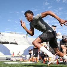 Jackson roby drew sanders trey sanders charlie scott charlie skehan tripp slyman devonta smith eddie smith jordan smith tim smith alajujuan sparks jr. 4 Star Wr Devonta Smith Commits To Alabama Over Lsu And Miami Sbnation Com