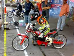 Push bike bmx balap sepeda lucu bmx anak anak, anak kecil balap sepeda lucu, biar kecil yang penting pemberani di event jogjakarta bike racing bmx supercro. Gambar Drag Picture Idokeren