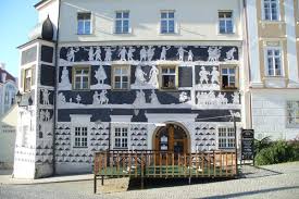 Samozřejmostí jsou lahodná vína od místních špičkových vinařů a. Restaurace Alfa Mikulov Firmy Cz