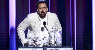 Celeb breakups of 2016cage, 52, met kim, 32, in february 2004 when she served him while working as a waitress in a los angeles restaurant. Qy4itnqylklwam