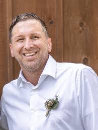 Ryan Autry's Instagram, Twitter & Facebook