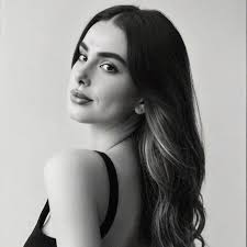 Mina Sadeghi (@minasadeghimakeup) • Instagram photos and videos