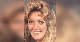 Brandi Ballard's Instagram, Twitter & Facebook