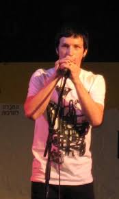 וגם המון הפתעות, אירוחים, ומפגשים מחכים רק. Lee Biran Wikidata