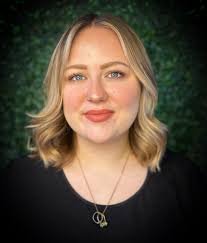 Microblading Professionals in Ujkgjfggghjgh, IN