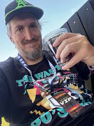 Lost hat at crossfade during Rockville festival