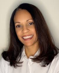 🎉 Big shoutout to Maureen Sadler who is celebrating an incredible 20 YEARS  with JLL! 🎊 From executive assistant to marketing to flex to retail  leasing, Maureen has fearlessly tackled challenges and