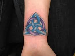 Triquetra Blue And Purple Tattoo Inspirerende Tatoeages Tatoeage Ideeen Tatoeages Moon maiden jewelry celtic triquetra trinity knot headpiece blue. triquetra blue and purple tattoo