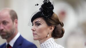 El simbólico look de Kate Middleton en el Día de la Victoria