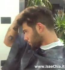 Tucked bob, il taglio corto più cool dell'autunno. Nuovo Look Per Antonio Passarelli Video Isa E Chia