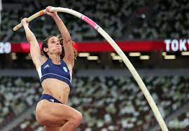 H κατερίνα στεφανίδη (γεν.4 φεβρουαρίου 1990) είναι ελληνίδα πρωταθλήτρια του άλματος επί κοντώ, χρυσή ολυμπιονίκης και παγκόσμια πρωταθλήτρια.αγωνίστηκε στους ολυμπιακούς αγώνες του 2012 και του 2016. 7p5t03d49n8bkm